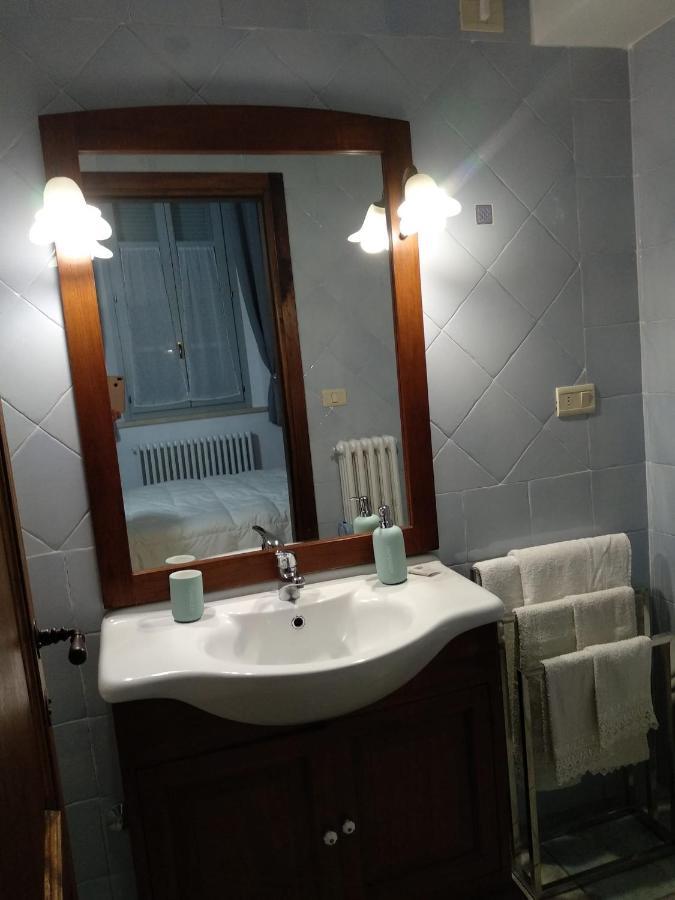 Dietro le quinte nel cuore di Perugia Esterno foto